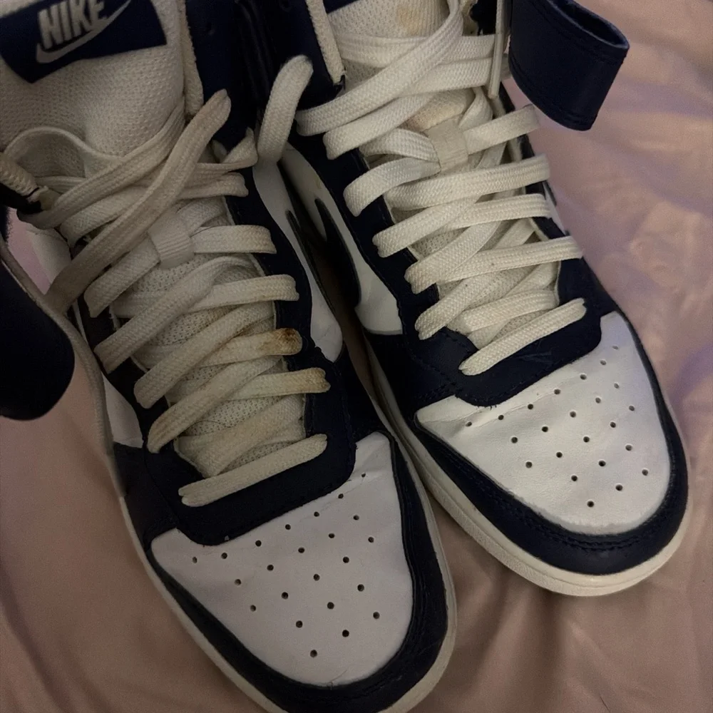 Nike Kids High-Top Sneakers - Navy and White